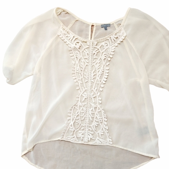 CHARLOTTE RUSSE Top Small Crochet Overlay Sheer - Picture 1 of 11